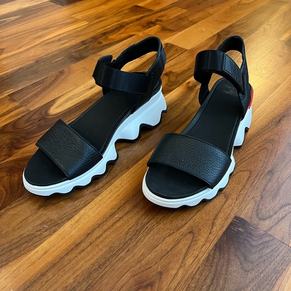 Sorel Women's Kinetic Leather Wedge Sport Sandals Size 9. 5, NEW - Picture 9 of 10